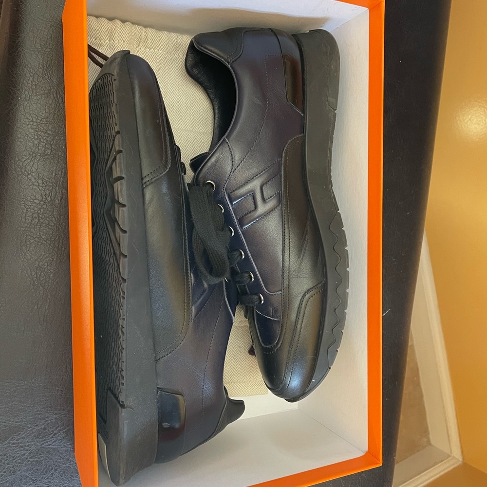 Hermès plain leather logo sneakers